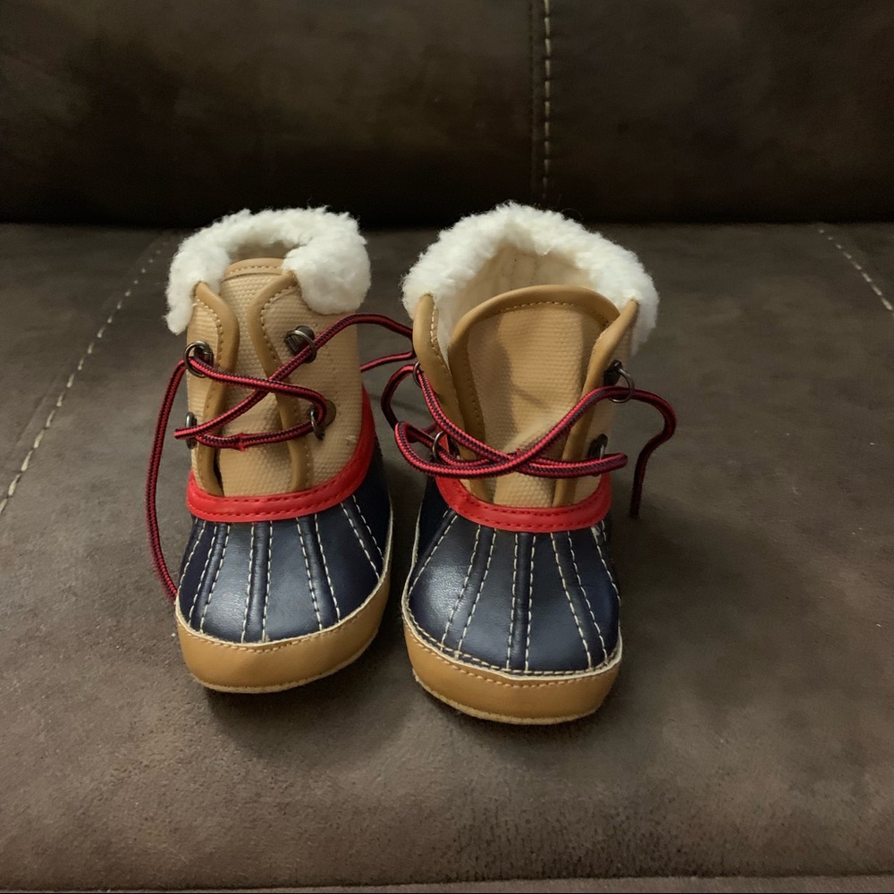 Gap baby boots